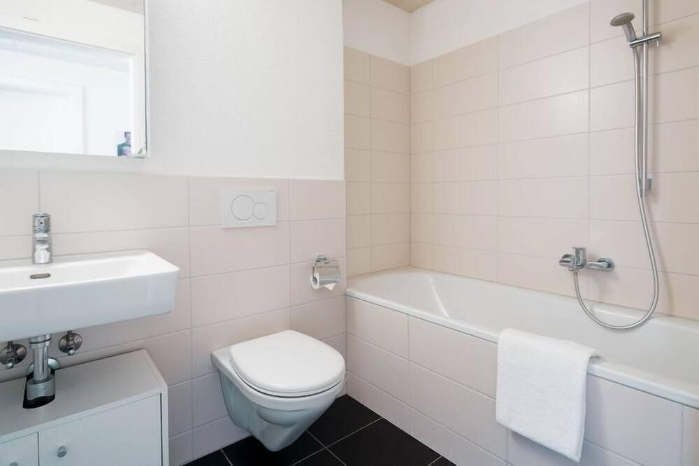Photo of Bathroom in Mitloedi
