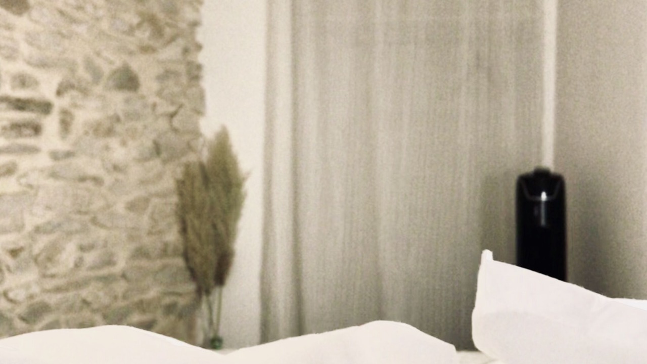 Photo of Others in Tavel