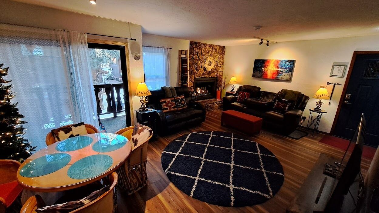 Photo of Livingroom in Angel Fire