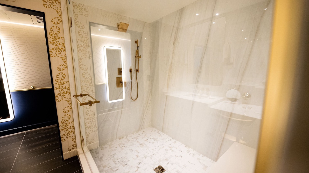Photo of Bathroom in Downtown Las Vegas