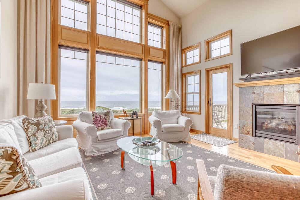 Photo of Livingroom in Neskowin