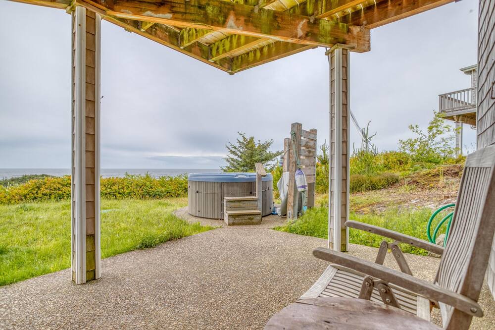 Photo of Outdoor in Neskowin