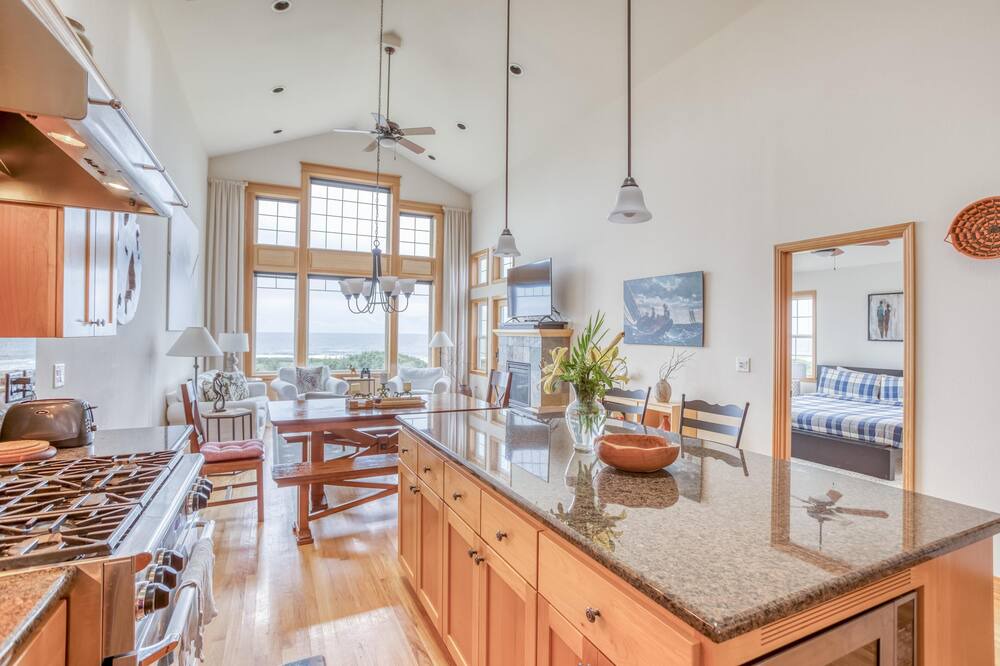 Photo of Kitchen in Neskowin