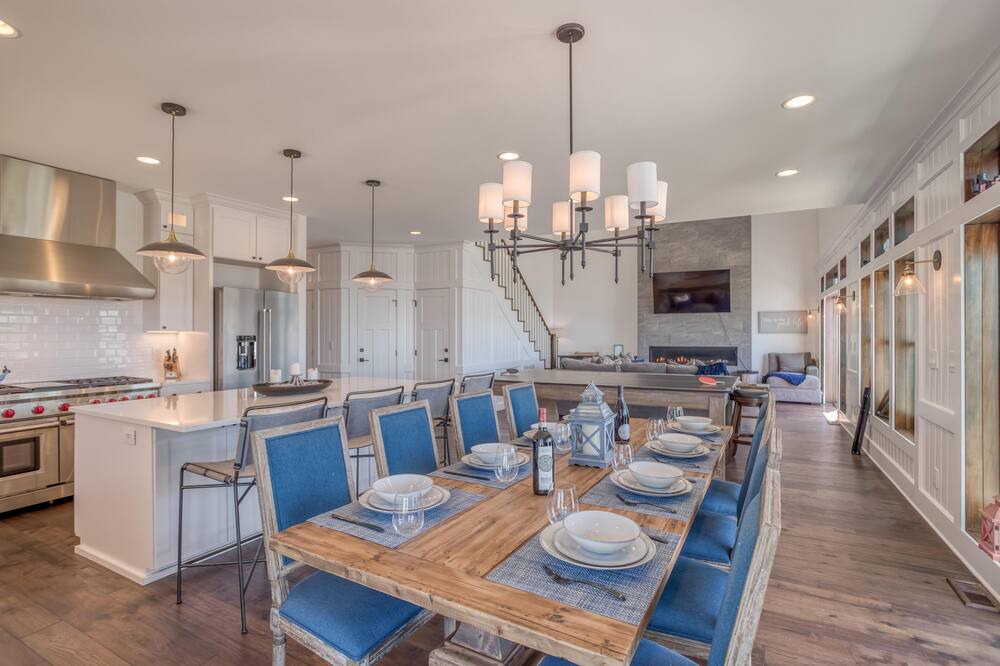 Photo of Others in Nelscott