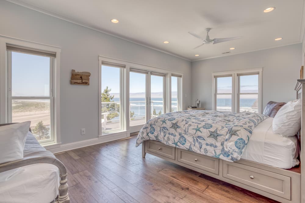 Photo of Bedroom in Nelscott