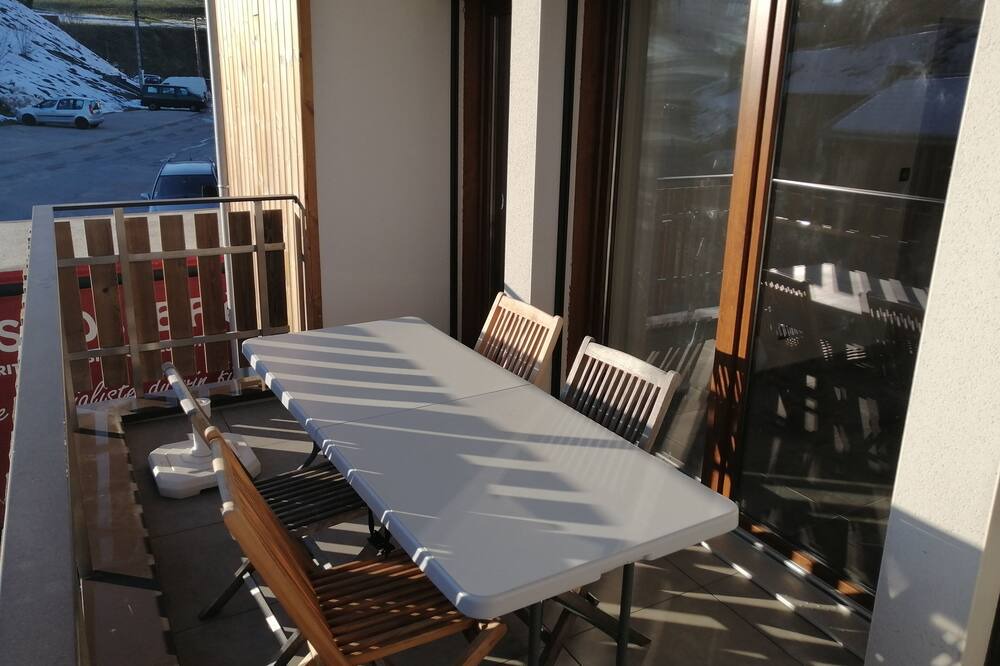 Photo of Patio Balcony in Saint-Point-Lac