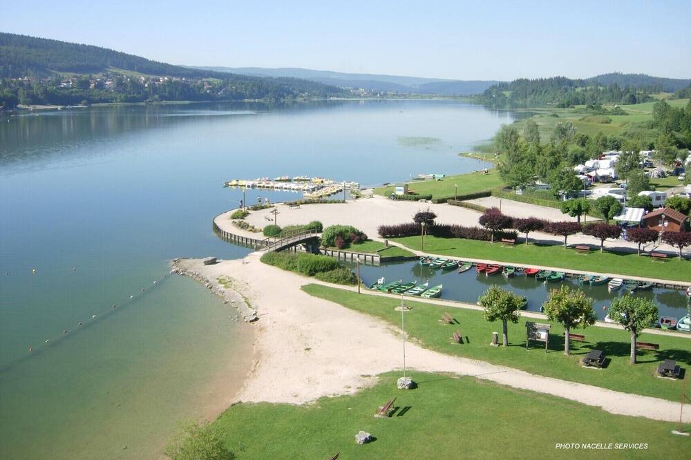 Photo of Outdoor in Saint-Point-Lac