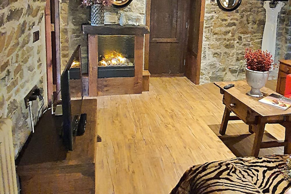 Photo of Livingroom in Banaston