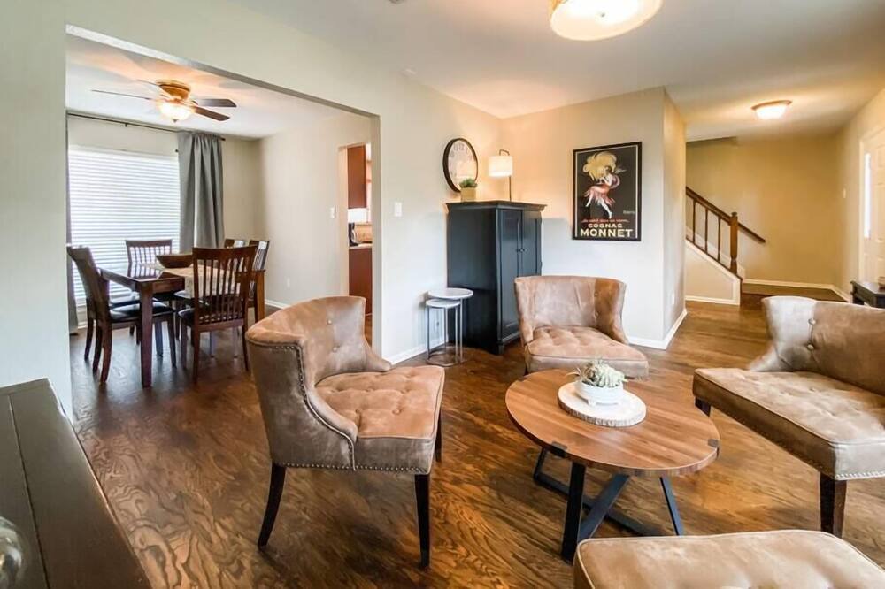 Photo of Bedroom in Grapevine