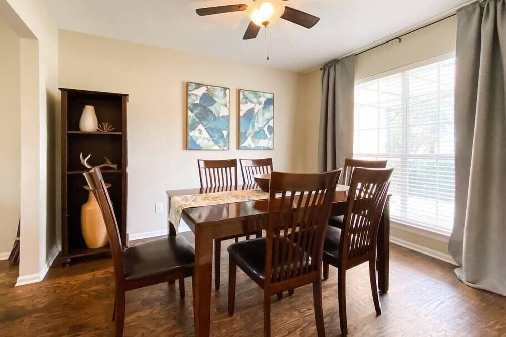 Photo of Bedroom in Grapevine