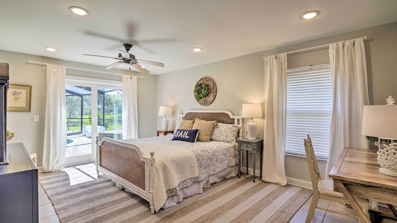 Photo of Others in Bloomingdale