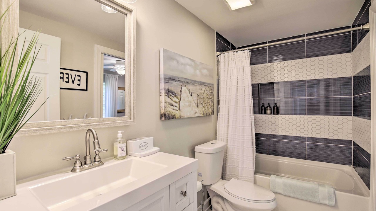 Photo of Bathroom in Bloomingdale