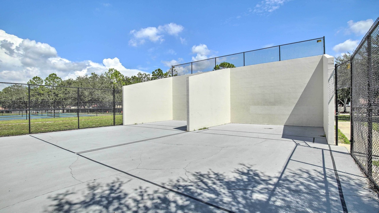 Photo of Others in Bloomingdale