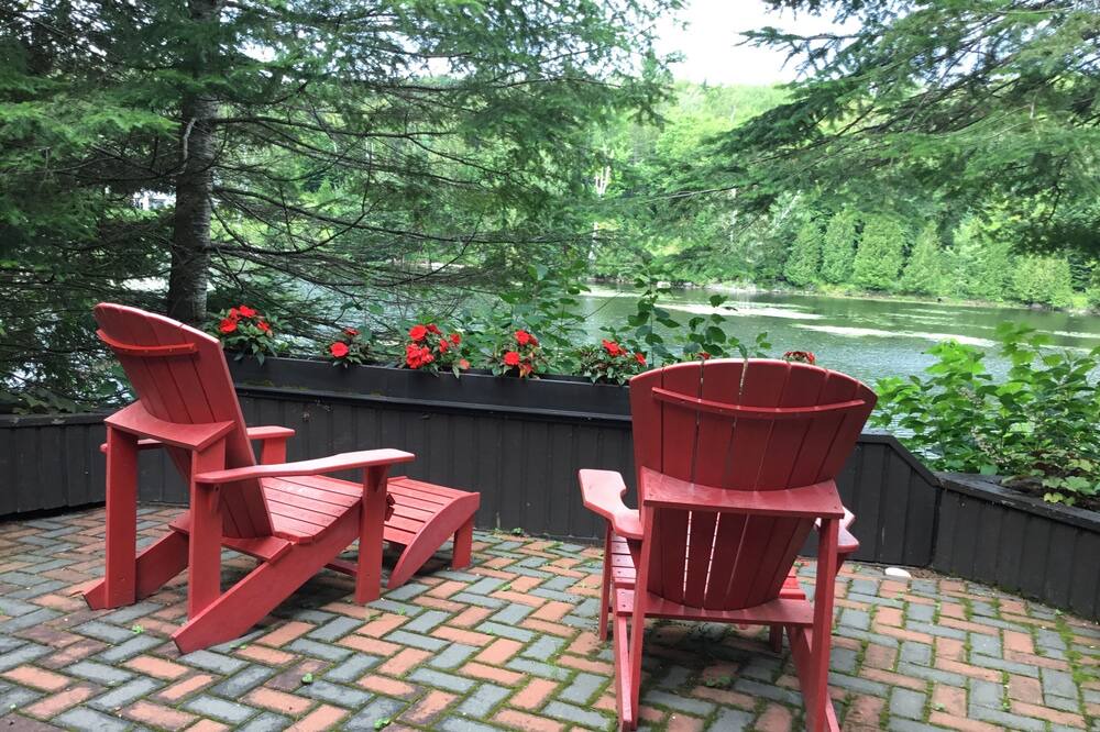 Photo of Patio Balcony in Morin Heights