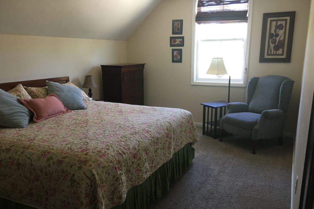 Photo of Bedroom in Aiken