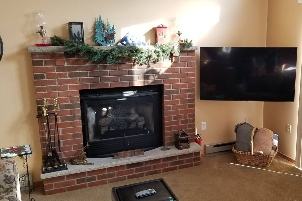 Photo of Livingroom in Albrightsville
