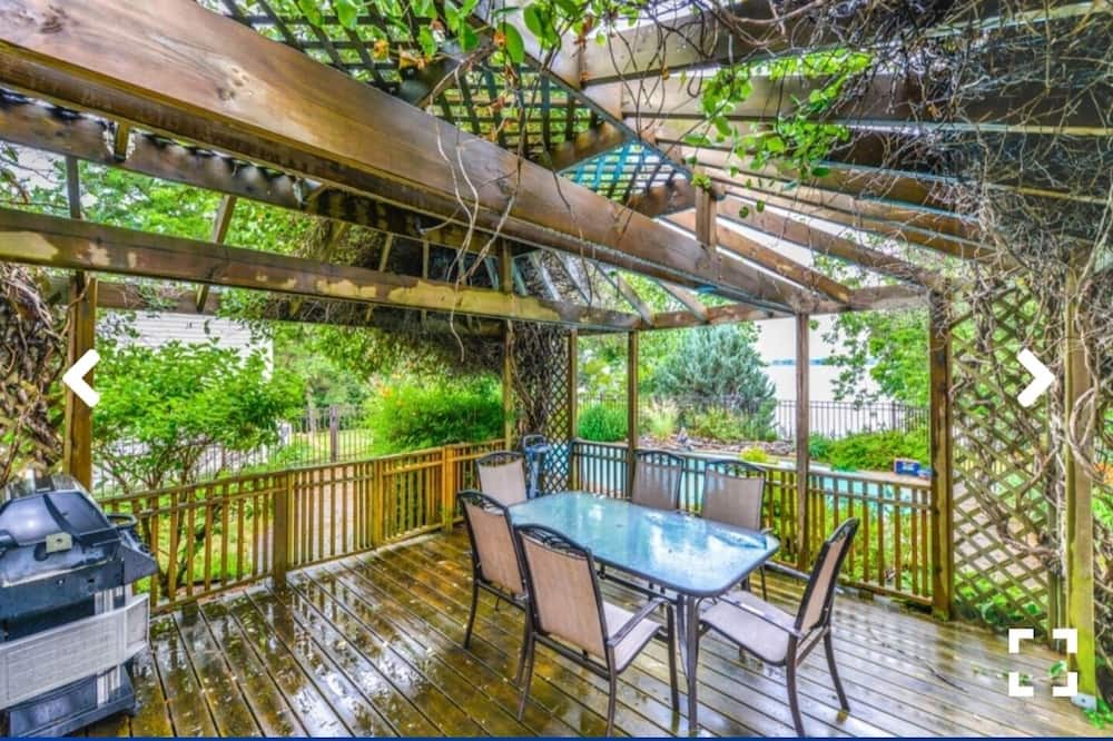 Photo of Patio Balcony in Saint-Mathias-sur-Richelieu