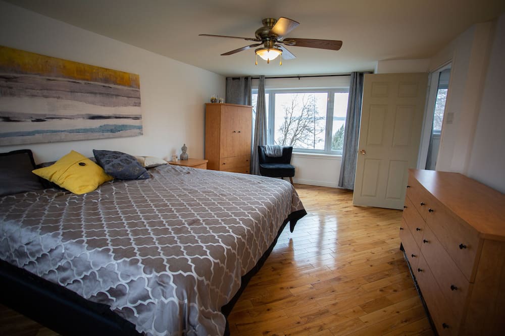 Photo of Bedroom in Saint-Mathias-sur-Richelieu