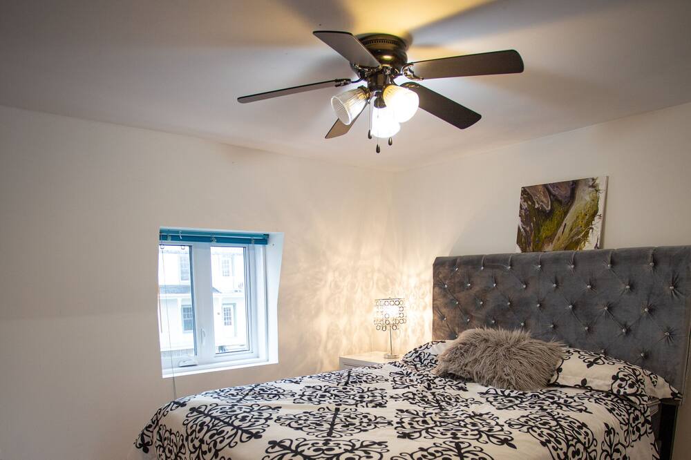 Photo of Bedroom in Saint-Mathias-sur-Richelieu