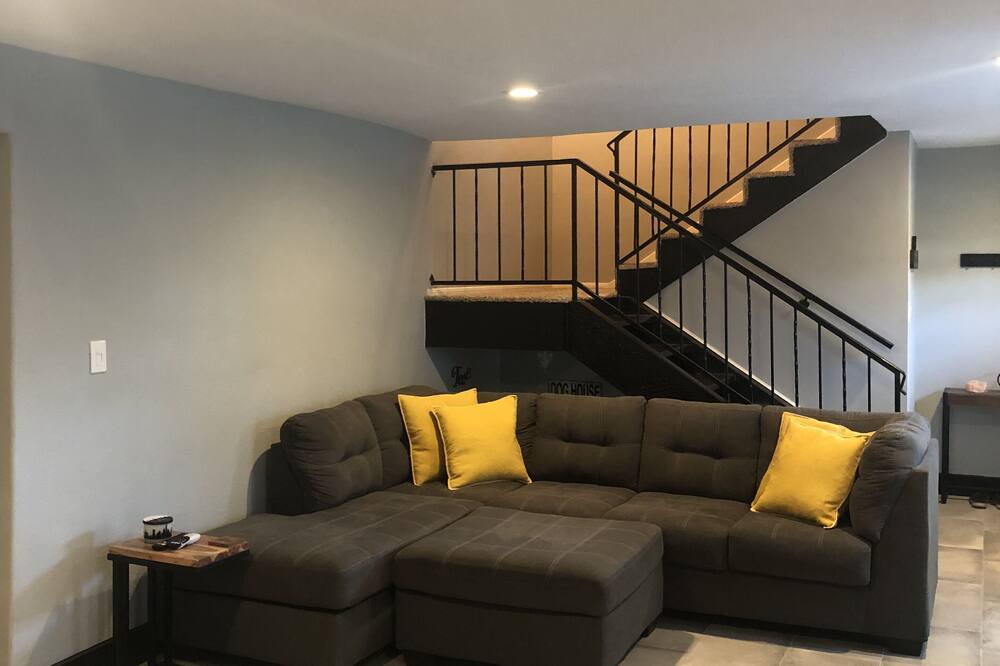 Photo of Livingroom in Briarforest