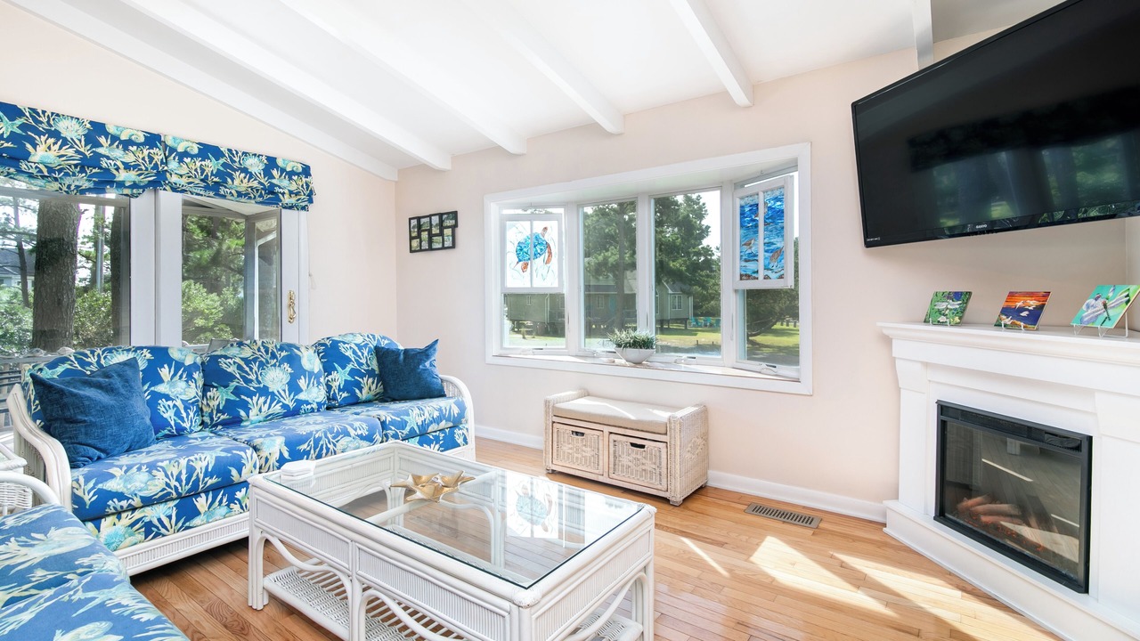 Photo of Livingroom in Deep Hole