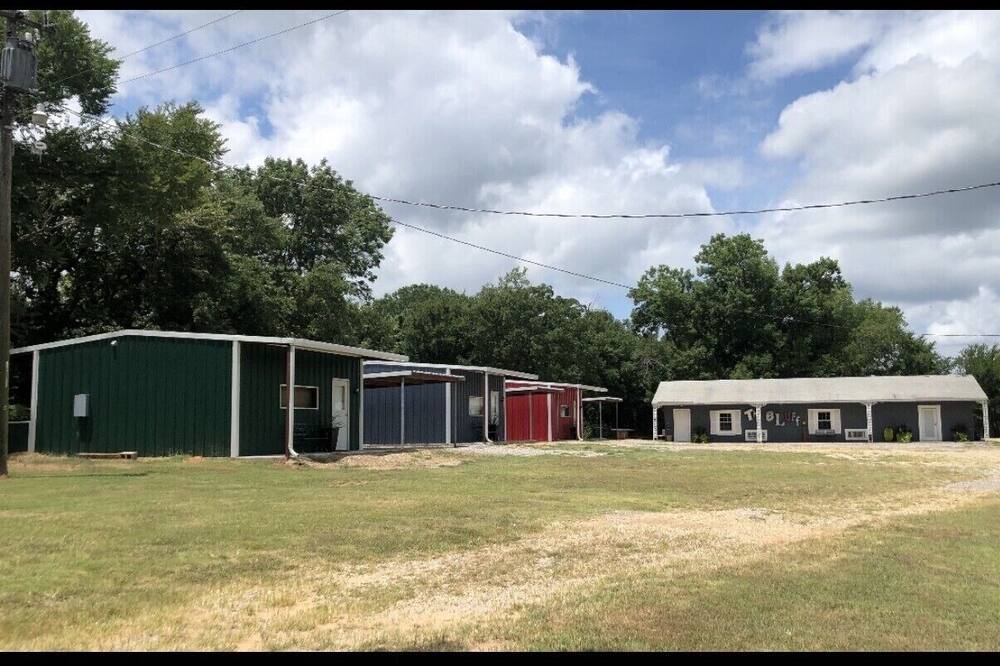 Photo of Others in Bryan County