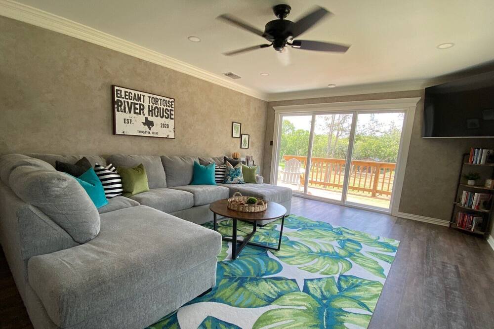 Photo of Livingroom in Thomaston