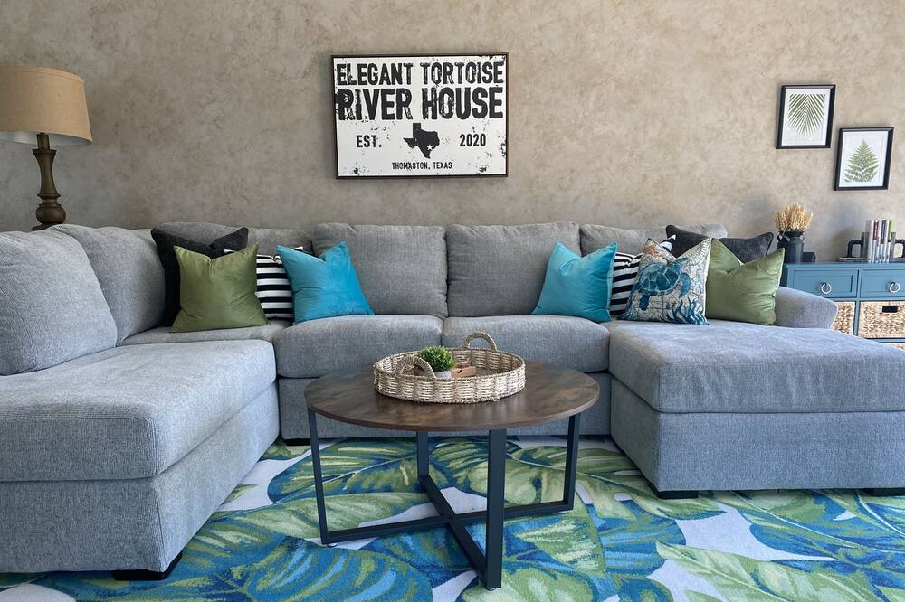 Photo of Livingroom in Thomaston