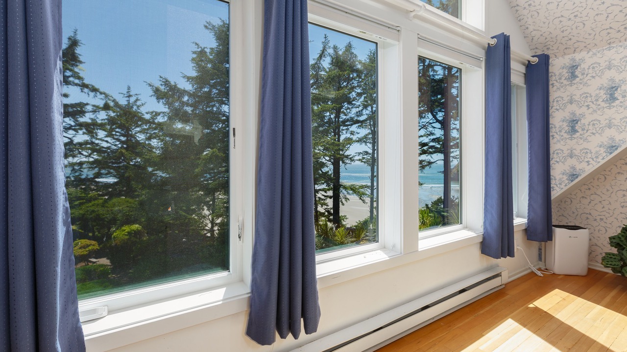 Photo of Bedroom in Agate Beach