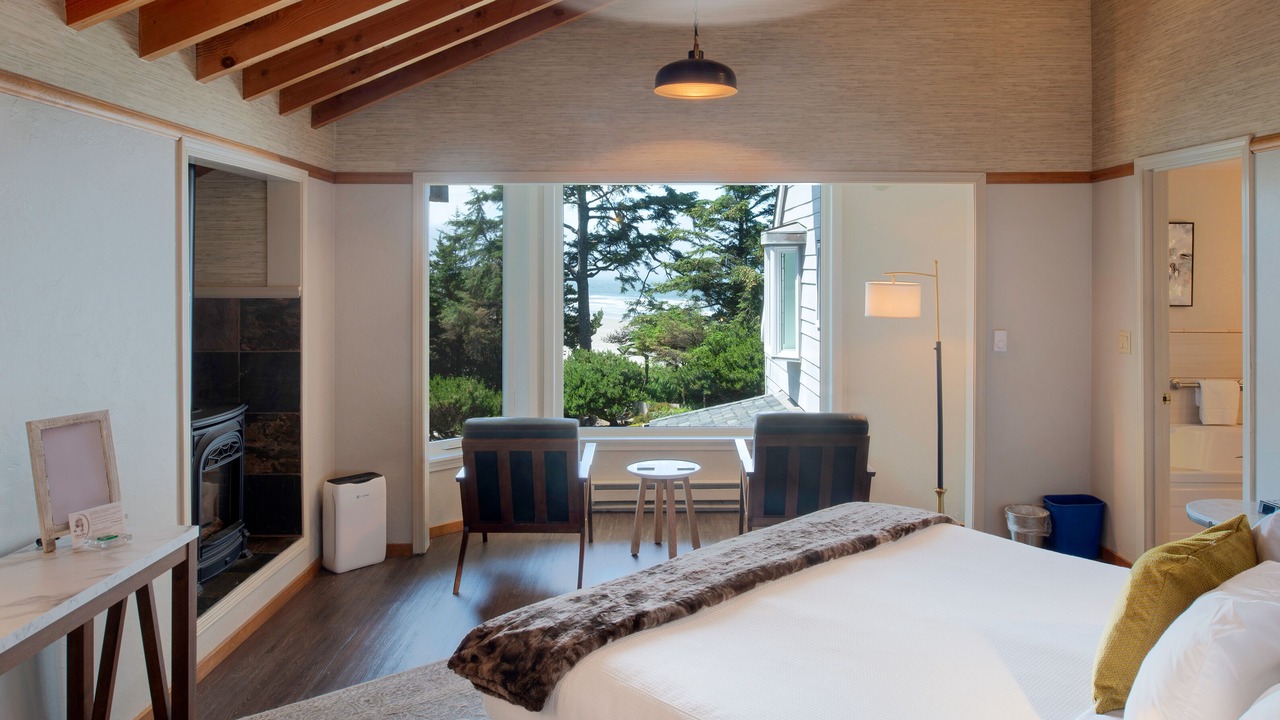 Photo of Bedroom in Agate Beach