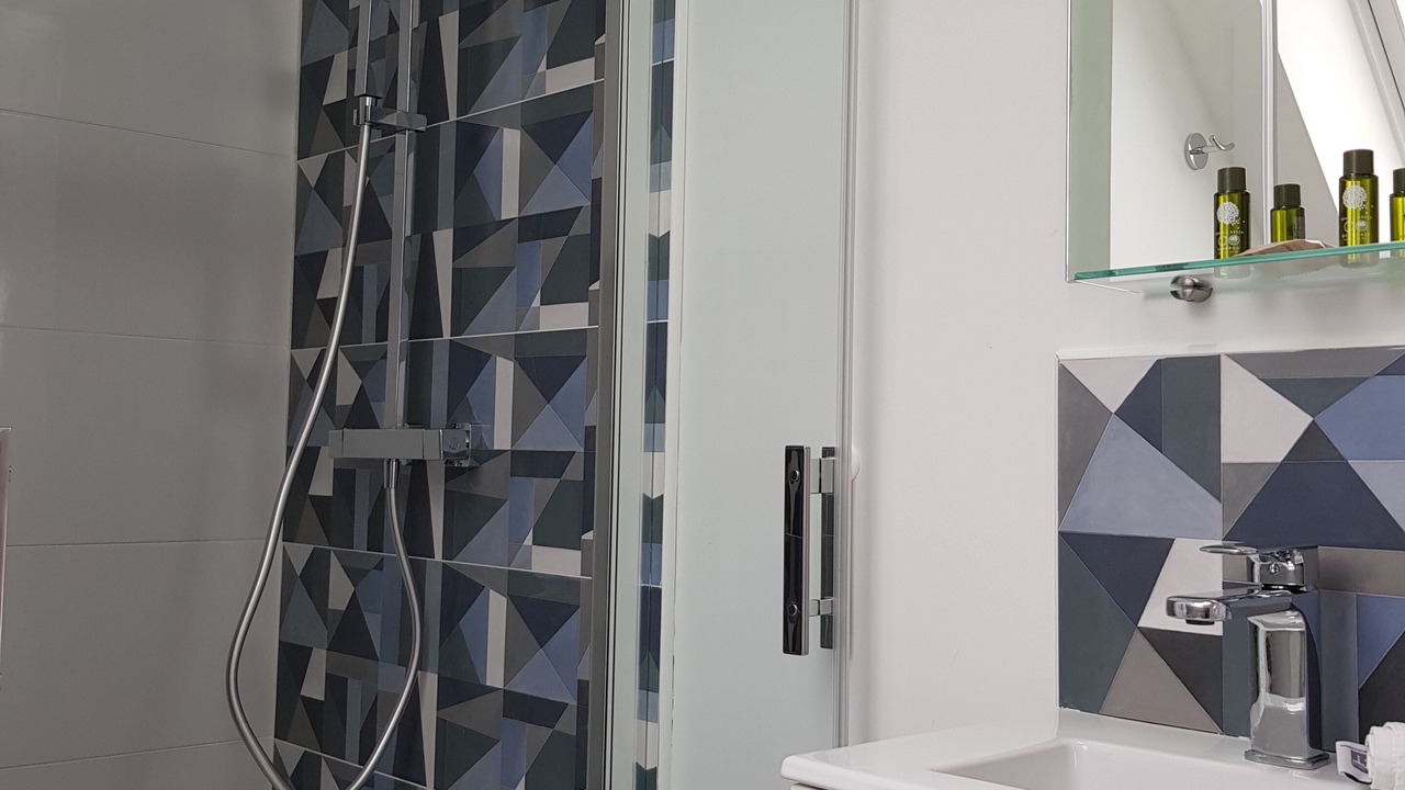 Photo of Bathroom in Saint-Germain-sur-Avre