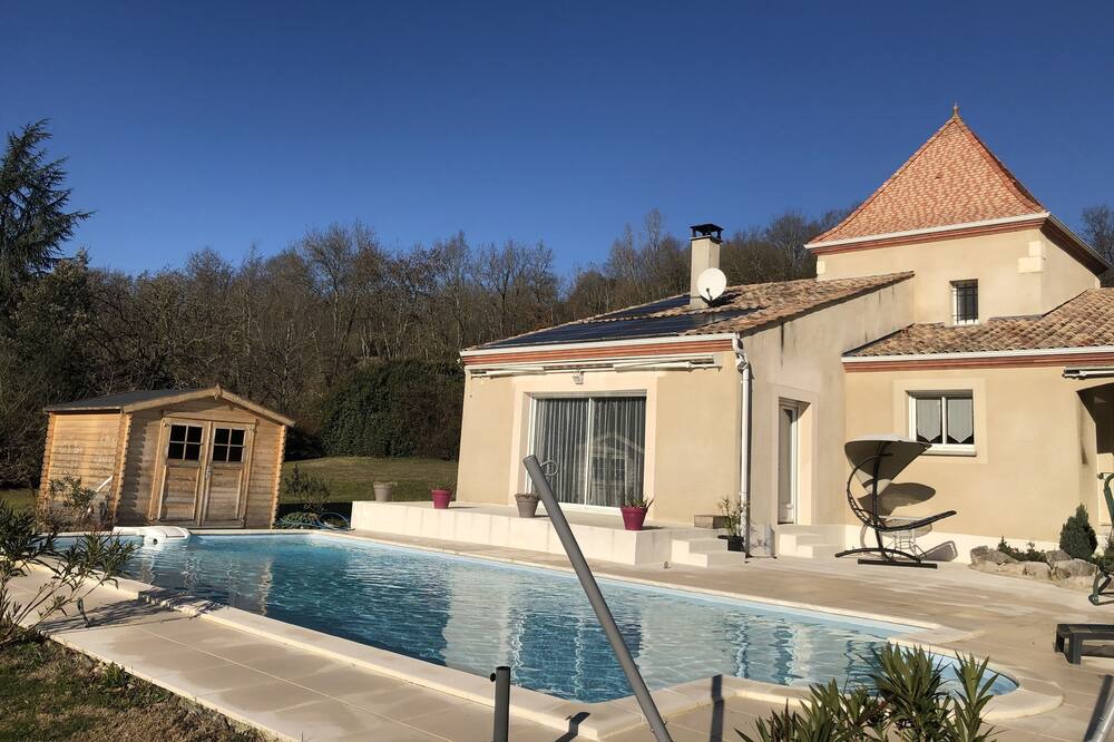 Photo of Outdoor in Laroque-Timbaut