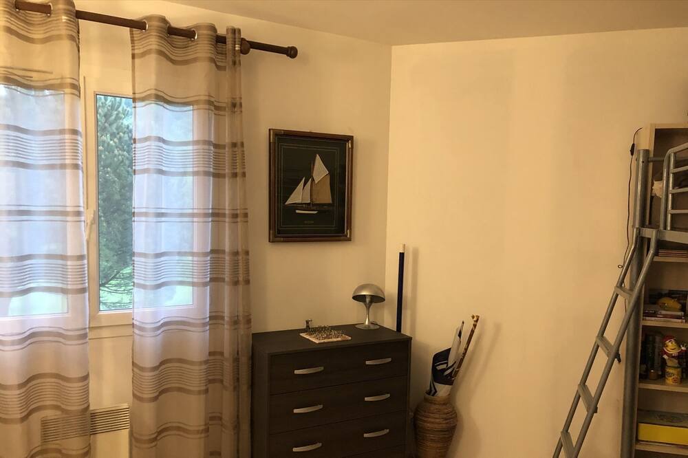 Photo of Bedroom in Laroque-Timbaut
