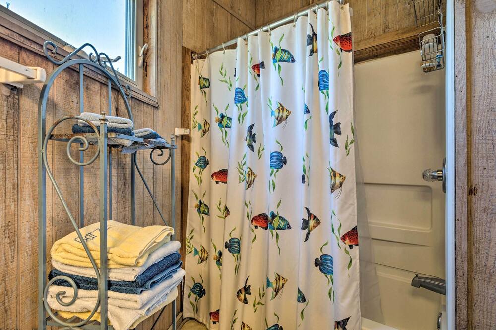 Photo of Bathroom in Josephine