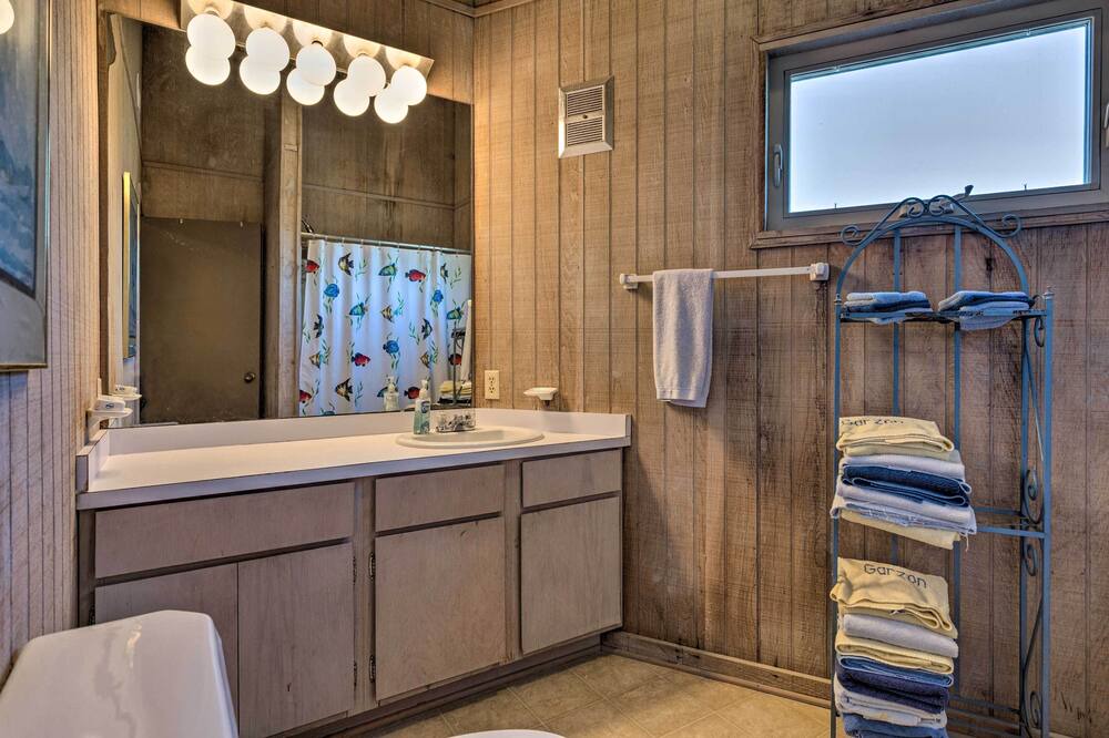 Photo of Bathroom in Josephine