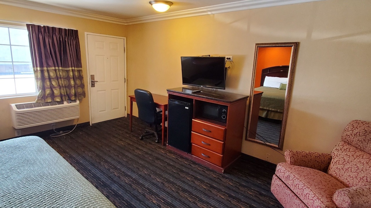 Photo of Bedroom in Sylmar