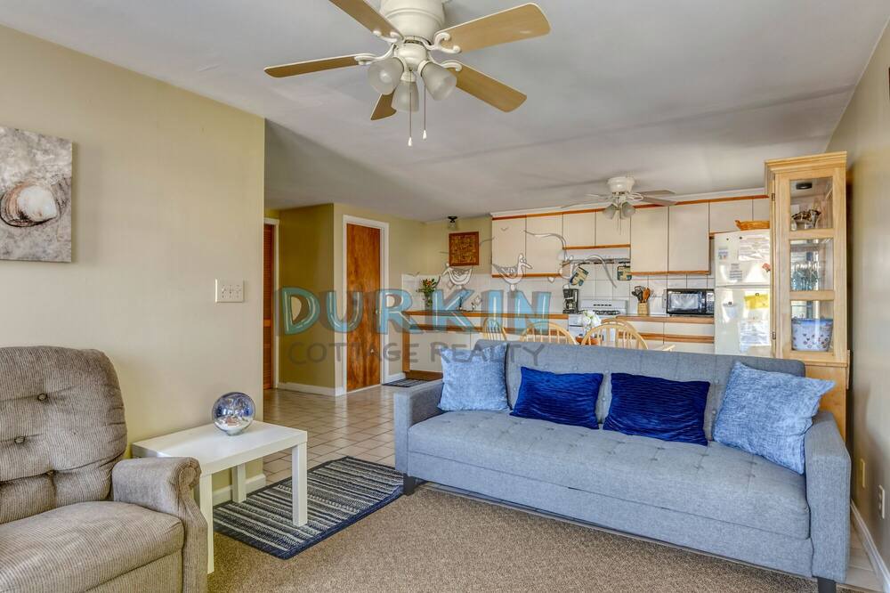 Photo of Livingroom in Narragansett