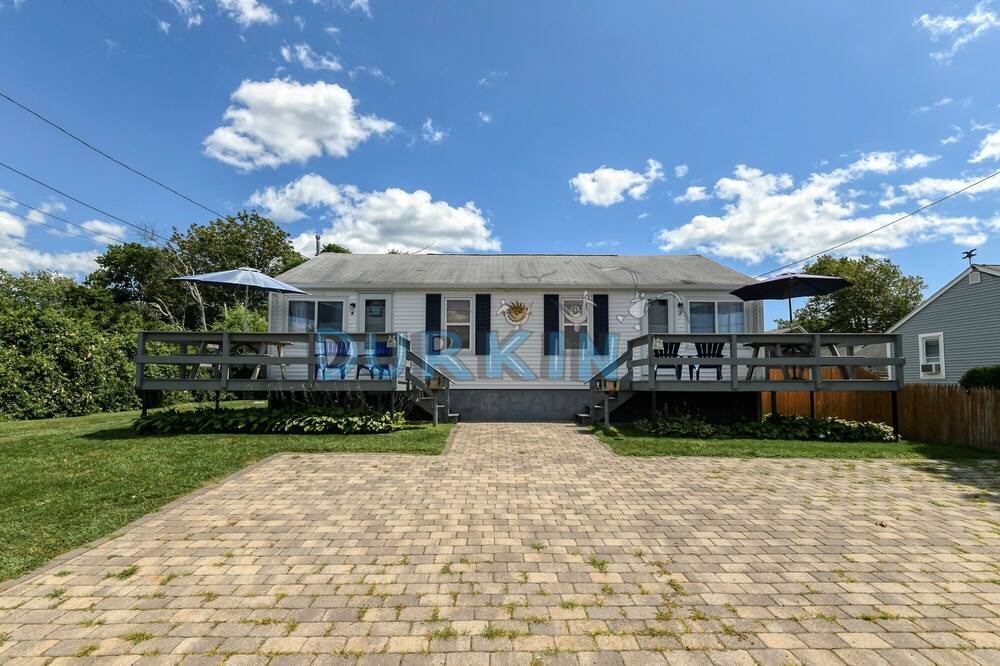 Photo of Outdoor in Narragansett