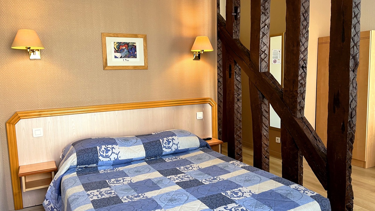 Photo of Bedroom in Notre-Dame