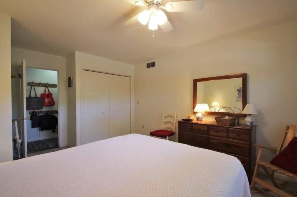 Photo of Bedroom in Chautauqua