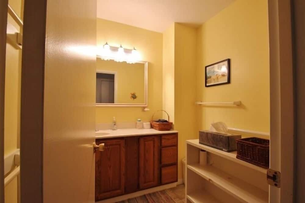 Photo of Bathroom in Chautauqua