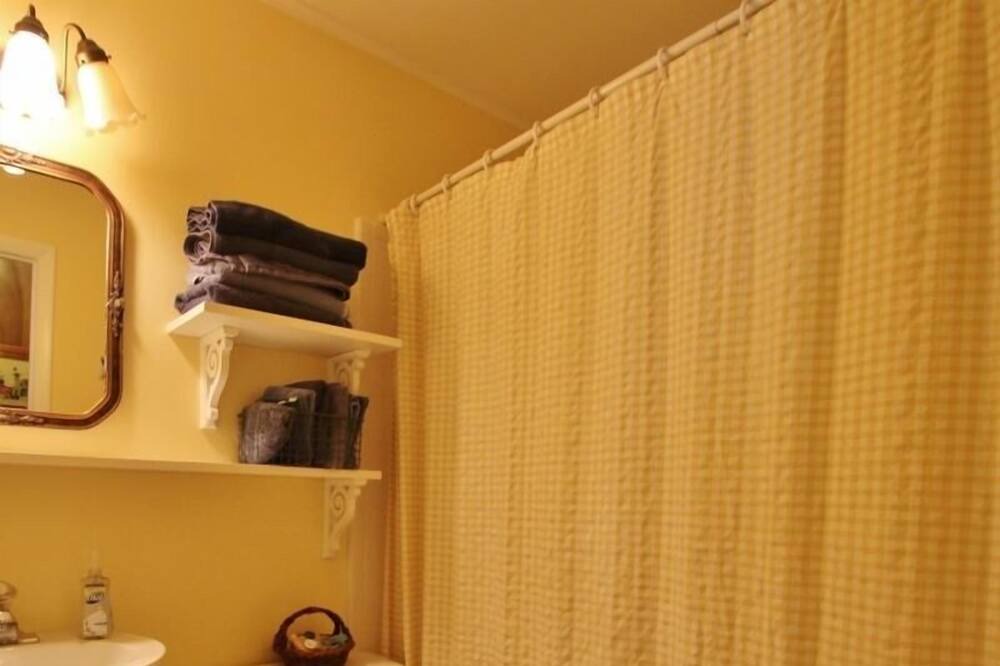Photo of Bathroom in Chautauqua