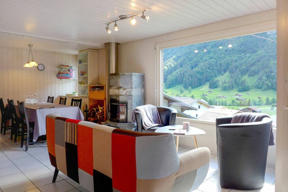Photo of Others in Kandergrund