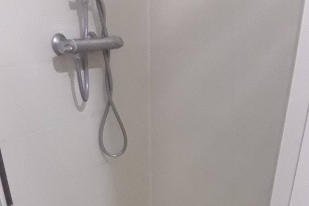 Photo of Bathroom in Mercurol