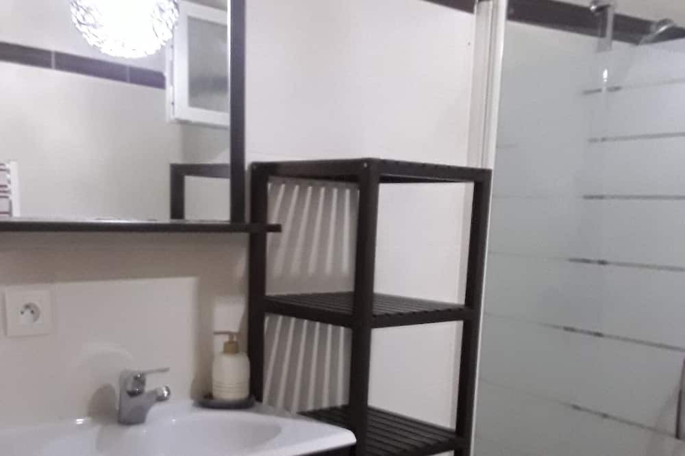 Photo of Bathroom in Mercurol