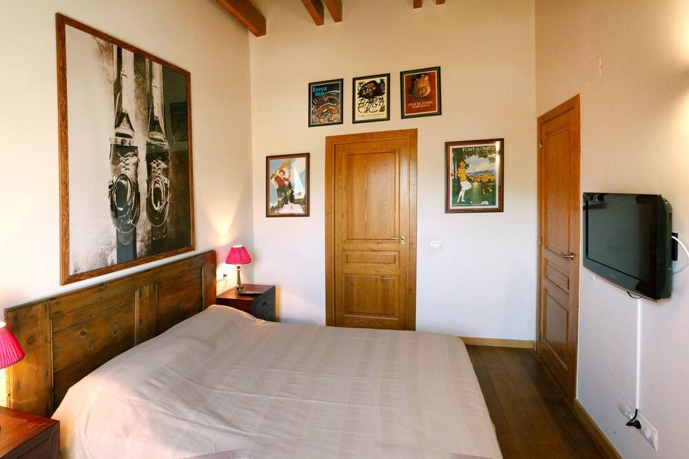 Photo of Bedroom in Esterri D'Aneu