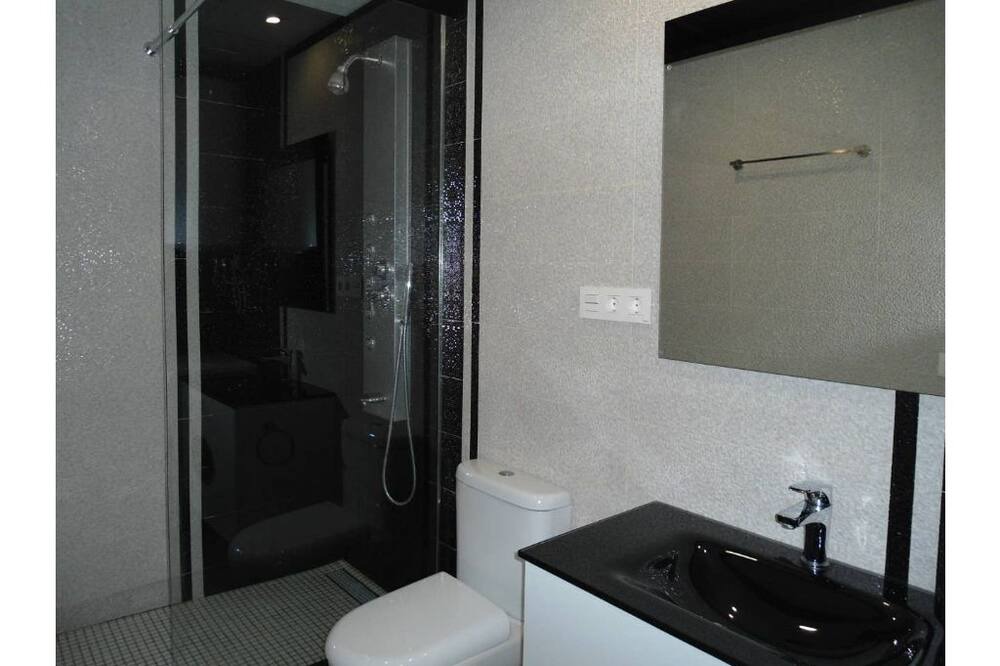 Photo of Bathroom in Deltebre