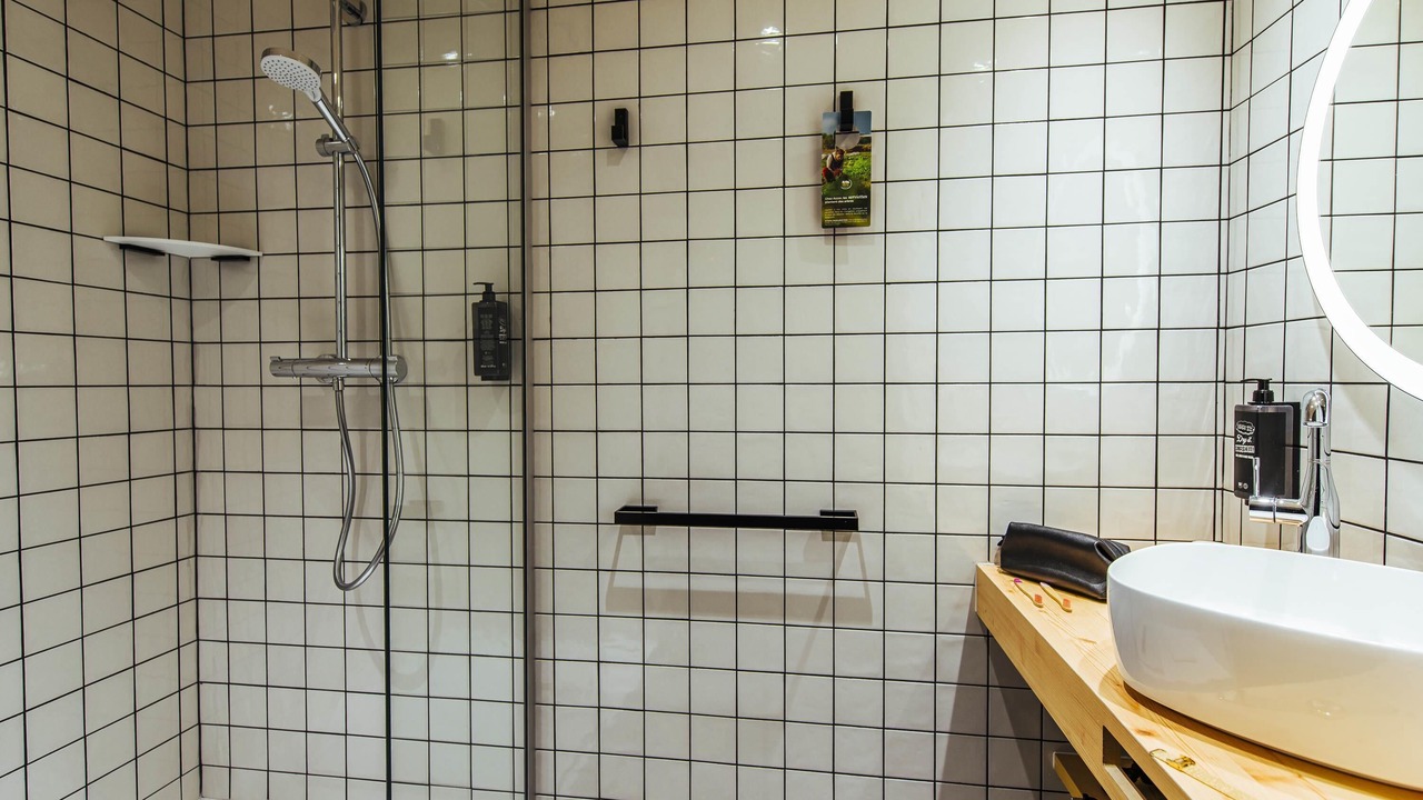 Photo of Bedroom in Quartier Saint-Clement - Jardin des Plantes