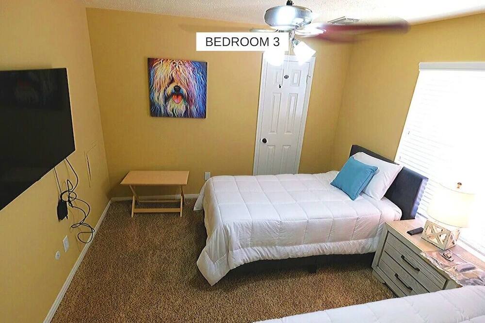 Photo of Bedroom in Quail Valley