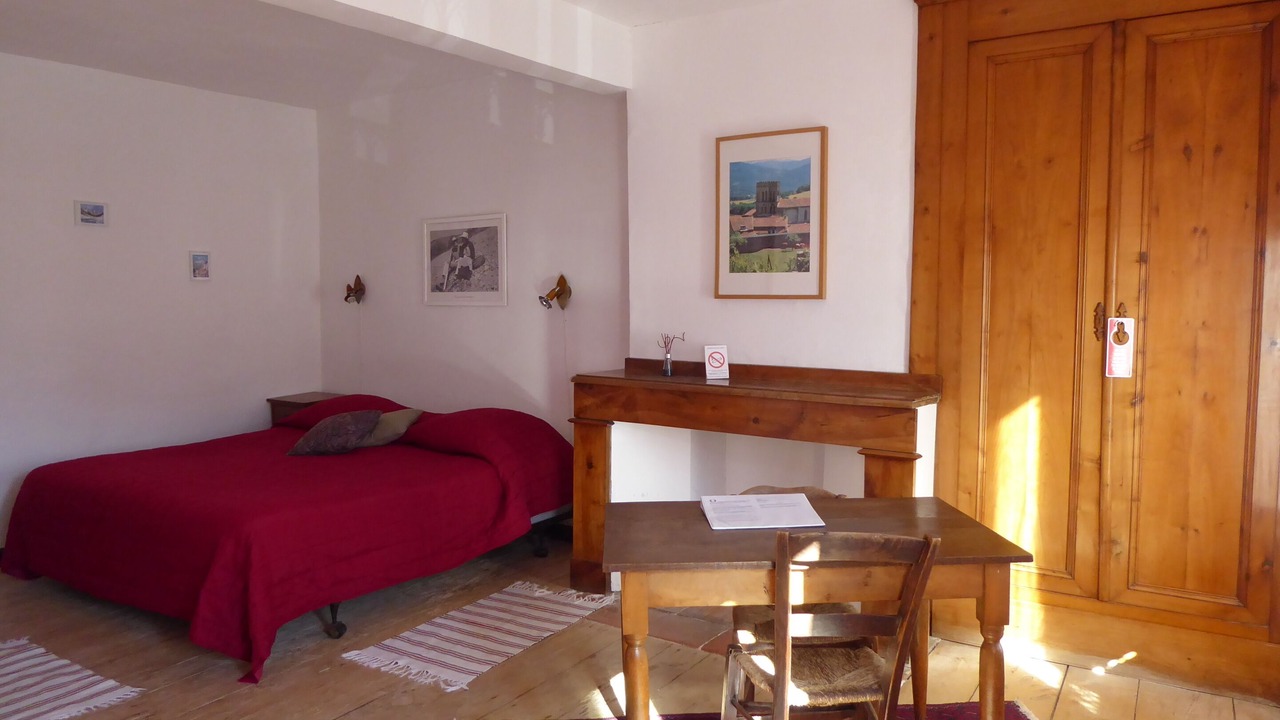 Photo of Bedroom in Seix